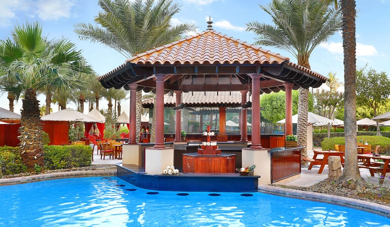 The Ritz-Carlton, Dubai, JBR - Gulf Pavilion Pool Bar